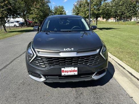 Used 2023 Kia Sportage LX image 4