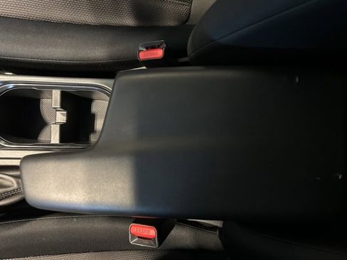 Used 2023 Subaru Crosstrek 2.0i image 18