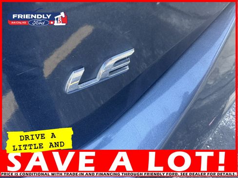 Used 2018 Toyota Corolla LE image 29