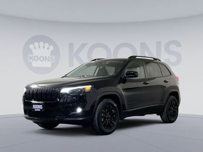 Used 2023 Jeep Cherokee Altitude Lux