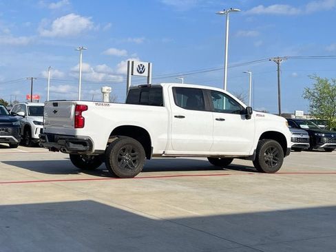 Used 2023 Chevrolet Silverado 1500 LT Trail Boss w/ LT Trail Boss Premium Package AWD/4WD image 8