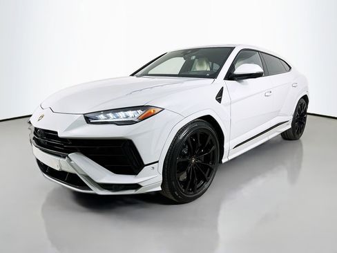 Used 2024 Lamborghini Urus S AWD/4WD image 1