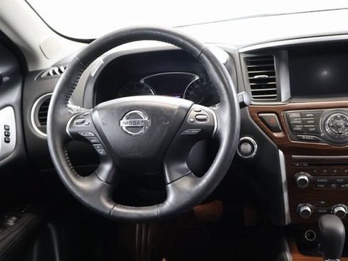 Used 2020 Nissan Pathfinder Platinum w/ Cargo Package AWD/4WD image 16