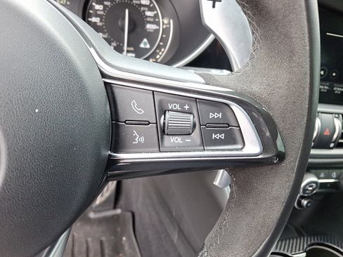 Used 2023 Alfa Romeo Giulia Quadrifoglio w/ Active Assist Plus Package image 22