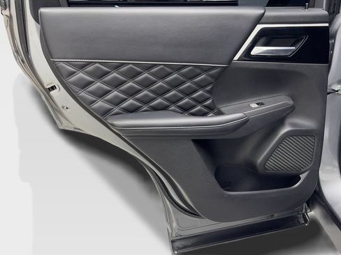 Used 2022 Mitsubishi Outlander SEL FWD image 37