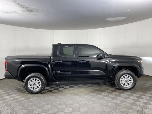 Used 2024 Toyota Tacoma SR image 5