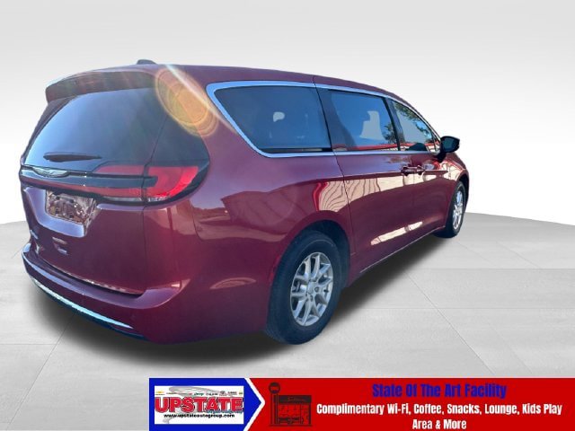 New 2026 Chrysler Pacifica Select FWD image 22