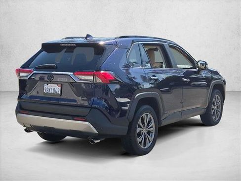 Used 2022 Toyota RAV4 Limited AWD/4WD image 5