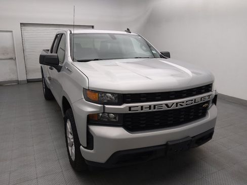 Used 2020 Chevrolet Silverado 1500 Custom w/ Custom Value Package AWD/4WD image 14