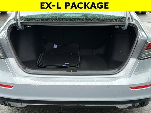 Used 2025 Honda Accord EX-L image 27