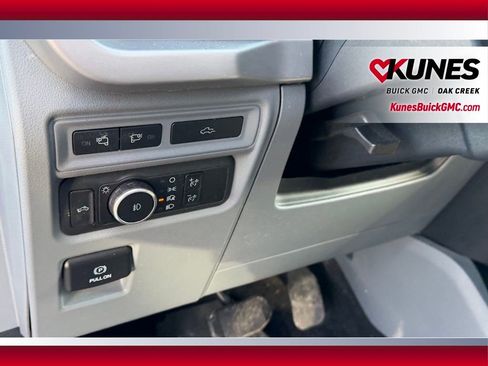 Used 2022 Ford F150 XLT w/ Equipment Group 302A High image 11