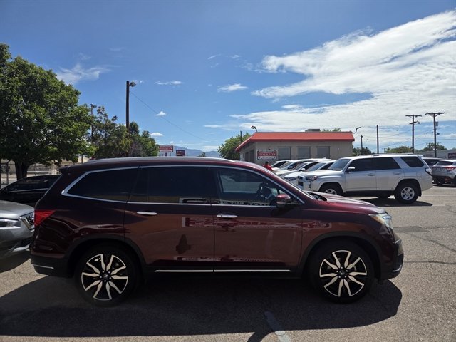 Used 2021 Honda Pilot Touring image 2
