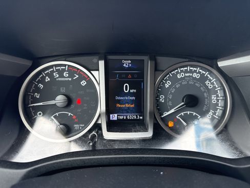 Used 2022 Toyota Tacoma 4x4 Double Cab image 29