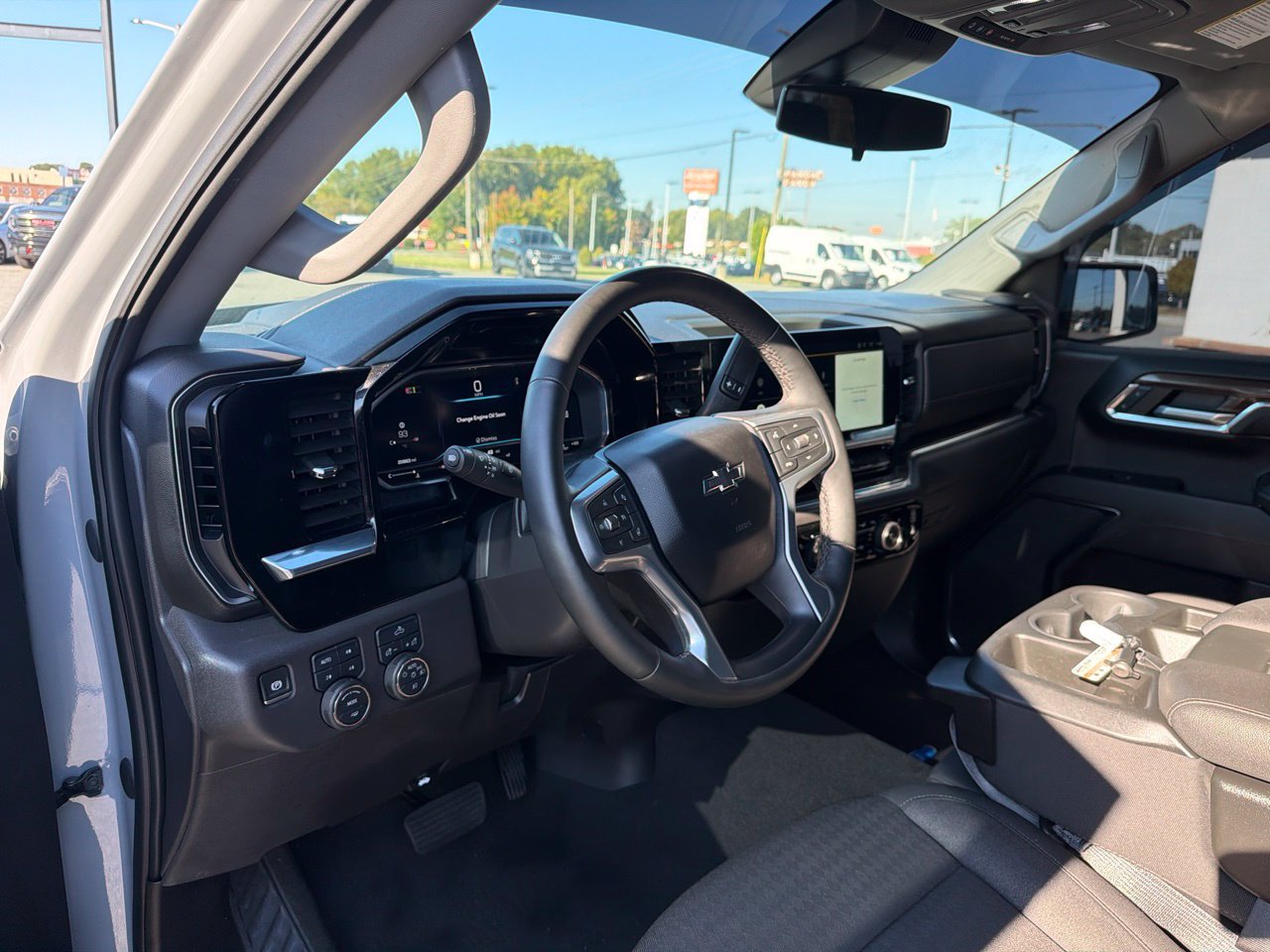 Used 2024 Chevrolet Silverado 1500 RST w/ Z71 Off-Road Package AWD/4WD image 4