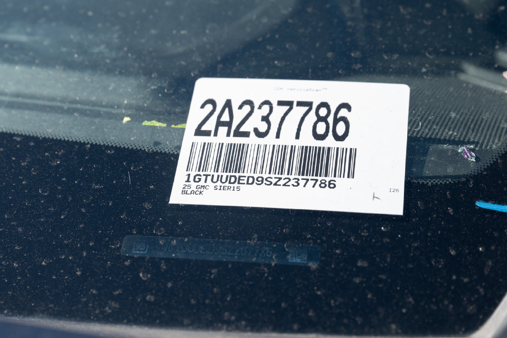 Used 2025 GMC Sierra 1500 SLT AWD/4WD image 43
