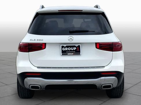 Used 2024 Mercedes-Benz GLB 250 image 5