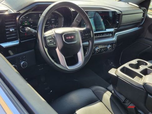 Used 2025 GMC Sierra 1500 SLT RWD image 5