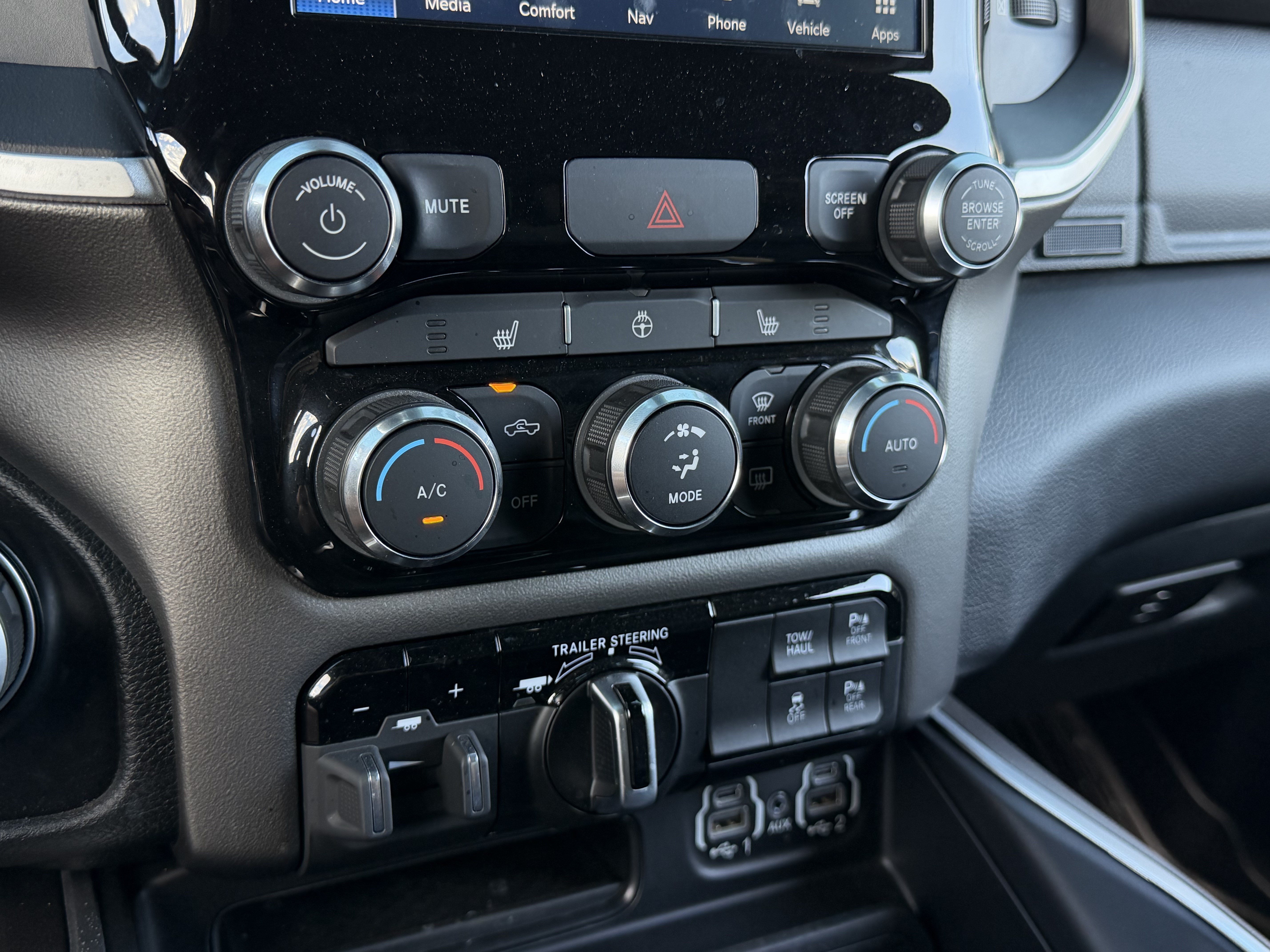 Used 2022 RAM 1500 Big Horn AWD/4WD image 28
