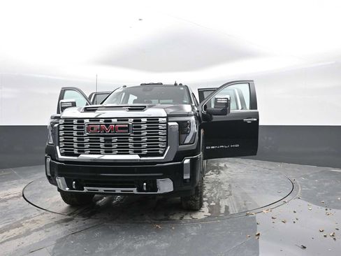 New 2026 GMC Sierra 2500 Denali w/ Denali Reserve Package image 44