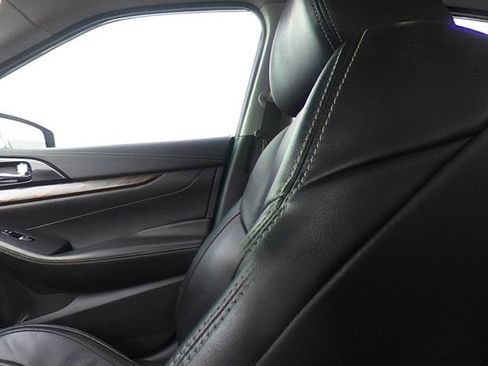 Used 2017 Nissan Maxima Platinum image 16