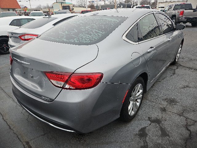 Used 2015 Chrysler 200 Limited w/ Convenience Group FWD image 2