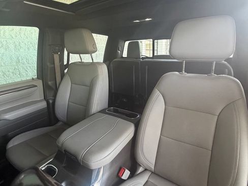 Used 2023 GMC Sierra 1500 SLT w/ SLT Premium Package AWD/4WD image 2
