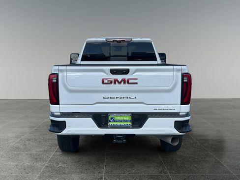 Used 2024 GMC Sierra 3500 Denali w/ Denali Reserve Package AWD/4WD image 7