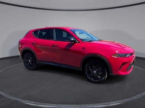 Used 2023 Dodge Hornet GT AWD/4WD image 2