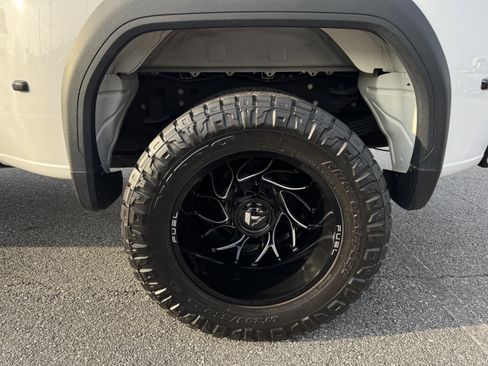 Used 2021 GMC Sierra 3500 Denali w/ Denali Ultimate Package image 29