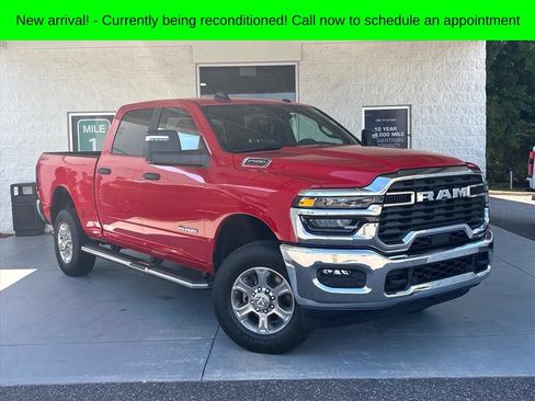 Used 2026 RAM 2500 Big Horn AWD/4WD image 1