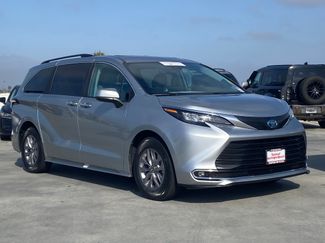 Certified 2024 Toyota Sienna XLE FWD video 2