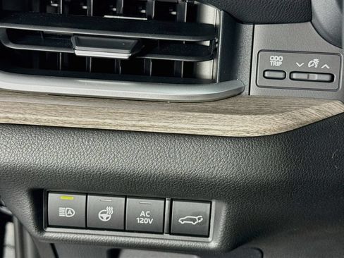 Used 2026 Toyota Grand Highlander AWD Hybrid image 15