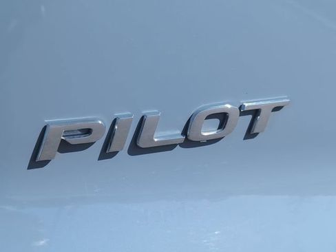 Used 2022 Honda Pilot TrailSport image 6