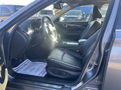 Used 2018 INFINITI Q50 Luxe w/ Essential Package (3.0T Luxe) image 8