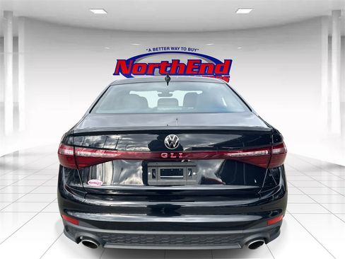 Used 2025 Volkswagen Jetta GLI Autobahn image 5