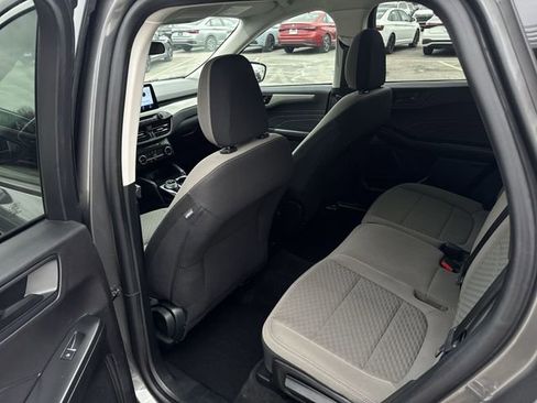 Used 2022 Ford Escape SE w/ Cold Weather Package FWD image 21