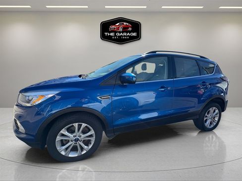 Used 2018 Ford Escape SEL w/ Ford Safe & Smart Package image 3