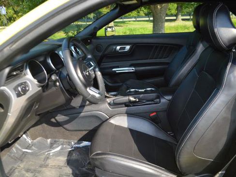 Used 2021 Ford Mustang Premium image 13