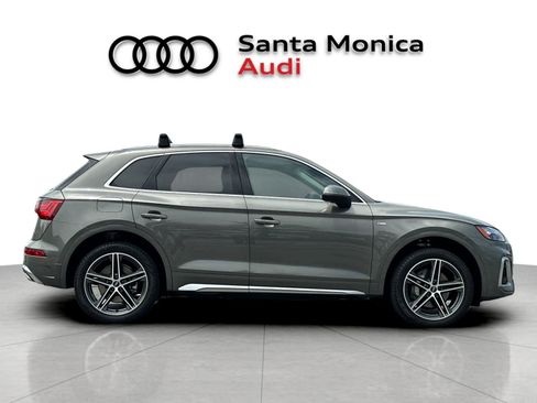 Used 2023 Audi Q5 e Premium w/ Convenience Package AWD/4WD image 8
