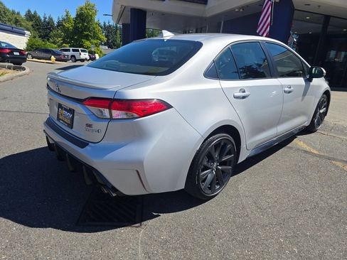 Used 2024 Toyota Corolla SE w/ SE Package FWD image 7
