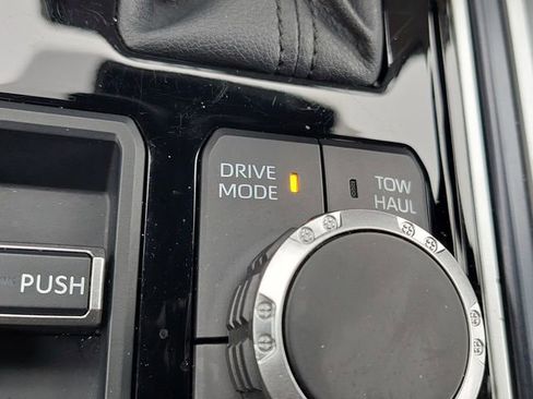 Certified 2025 Toyota Sequoia Platinum image 23