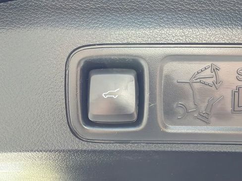 Used 2019 Lincoln Navigator Select w/ Cargo Package RWD image 21
