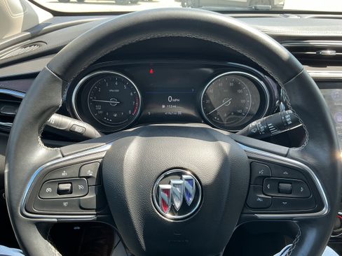 Certified 2022 Buick Encore GX Preferred w/ Cold Weather Comfort Package AWD/4WD image 8