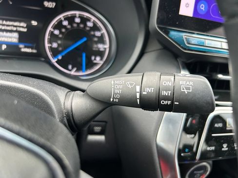 Used 2024 Toyota Venza Nightshade AWD/4WD image 21