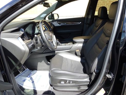 Used 2021 Cadillac XT5 Sportv w/ Platinum Package AWD/4WD image 24