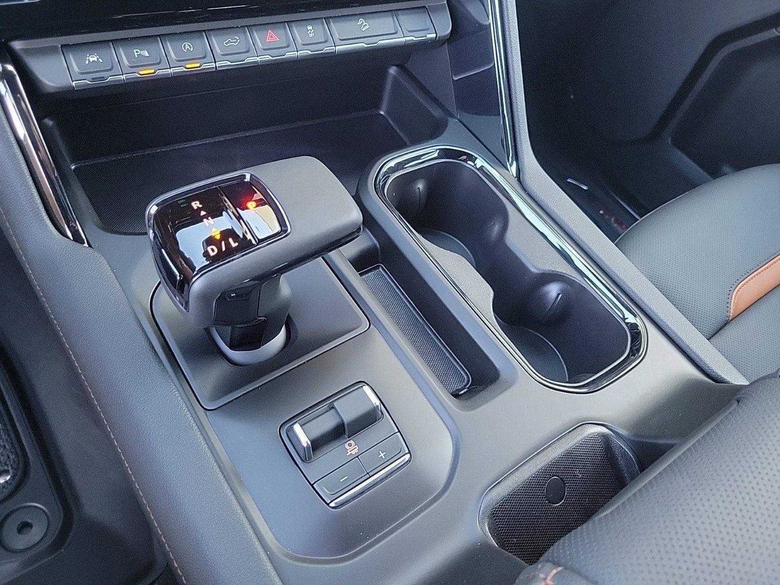 New 2026 GMC Sierra 1500 AT4 w/ AT4 Premium Package AWD/4WD image 19