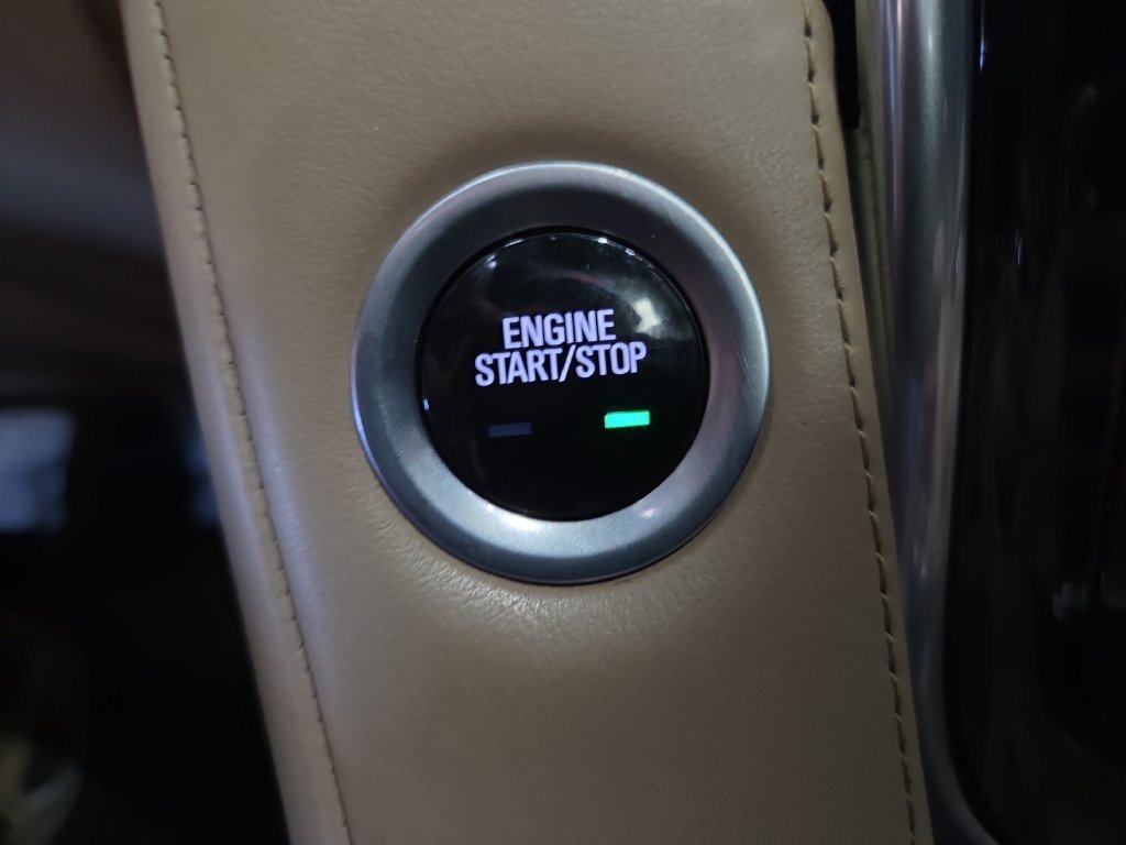 Used 2020 Cadillac Escalade Platinum AWD/4WD image 26