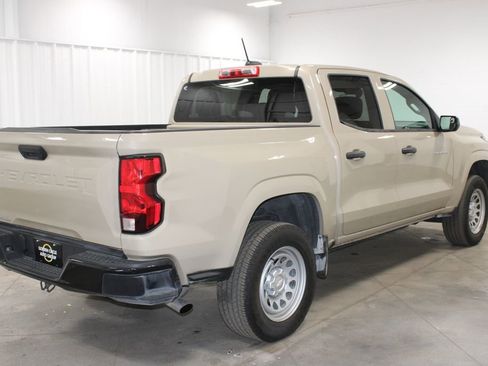 Used 2024 Chevrolet Colorado W/T image 9