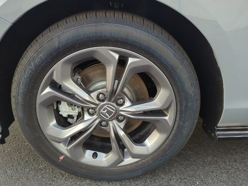 New 2025 Honda Accord EX-L image 2