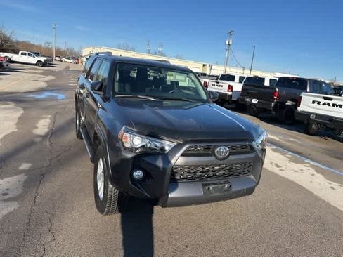 Used 2016 Toyota 4Runner SR5 image 26